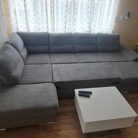 Hause Lupic *