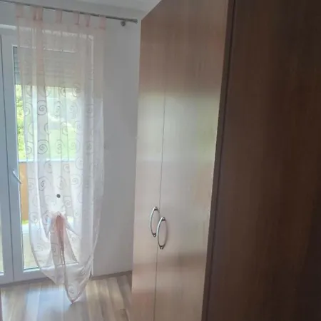Hause Lupic * Раб