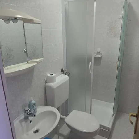 Hause Lupic * Раб