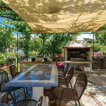 Hause Lupic Апартаменты