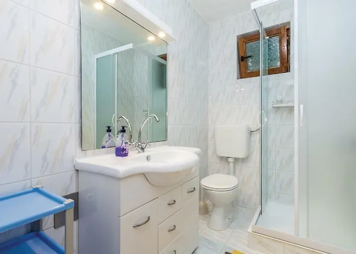 Hause Lupic アパート *