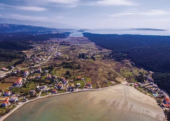 アパート Hause Lupic