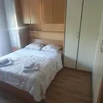 Hause Lupic Rab Town