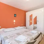Hause Lupic Appartamento Rab Town