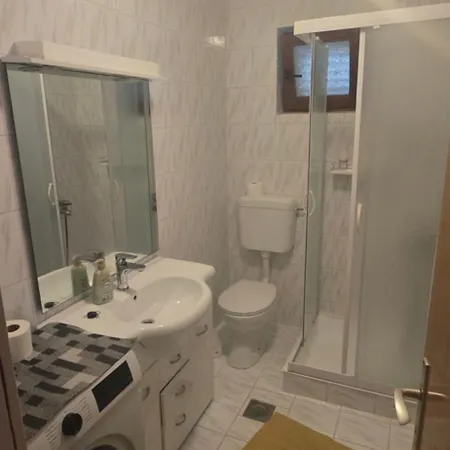 Hause Lupic Apartment