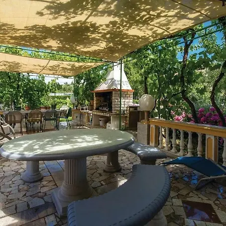 Apartman Hause Lupic Rab Town