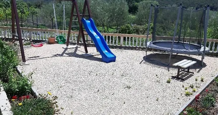 Hause Lupic * Rab Town