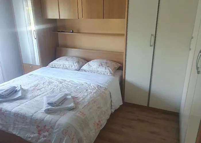 Hause Lupic Rab Town